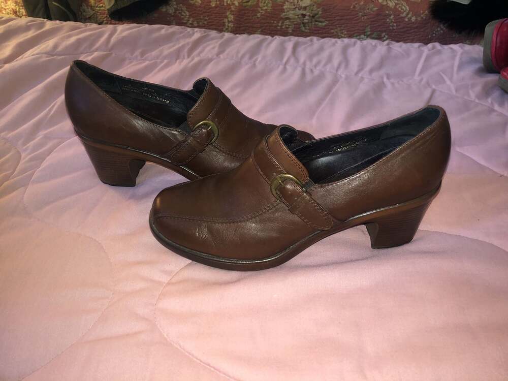 Dansko Women's Brown Leather Slip-On Block Heel Shoes with Buckle Detail